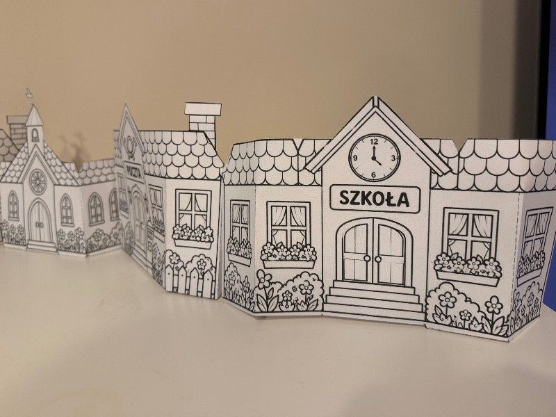 Miniatura 4: 🇵🇱 Patriotyczne miasteczko 3D – zestaw do samodzielnego złożenia